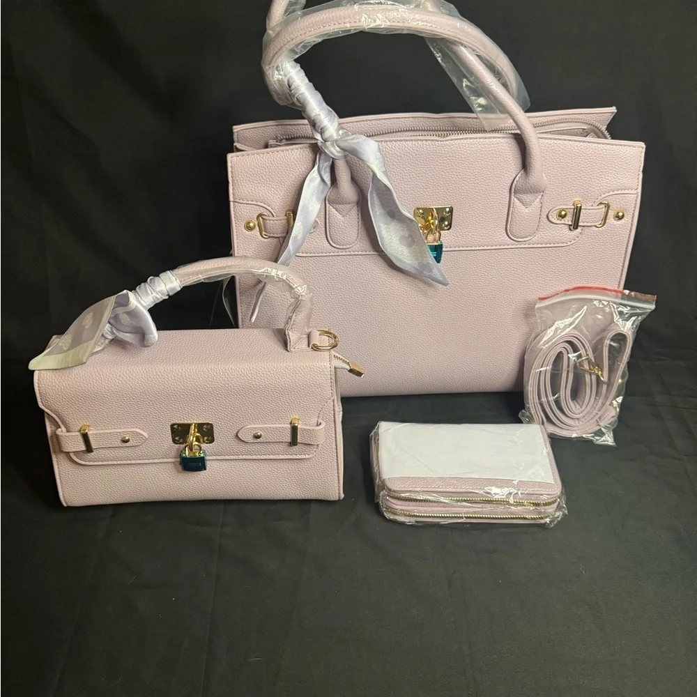 Elegant Lavender Women's Handbag Set - Picture 5 of 10